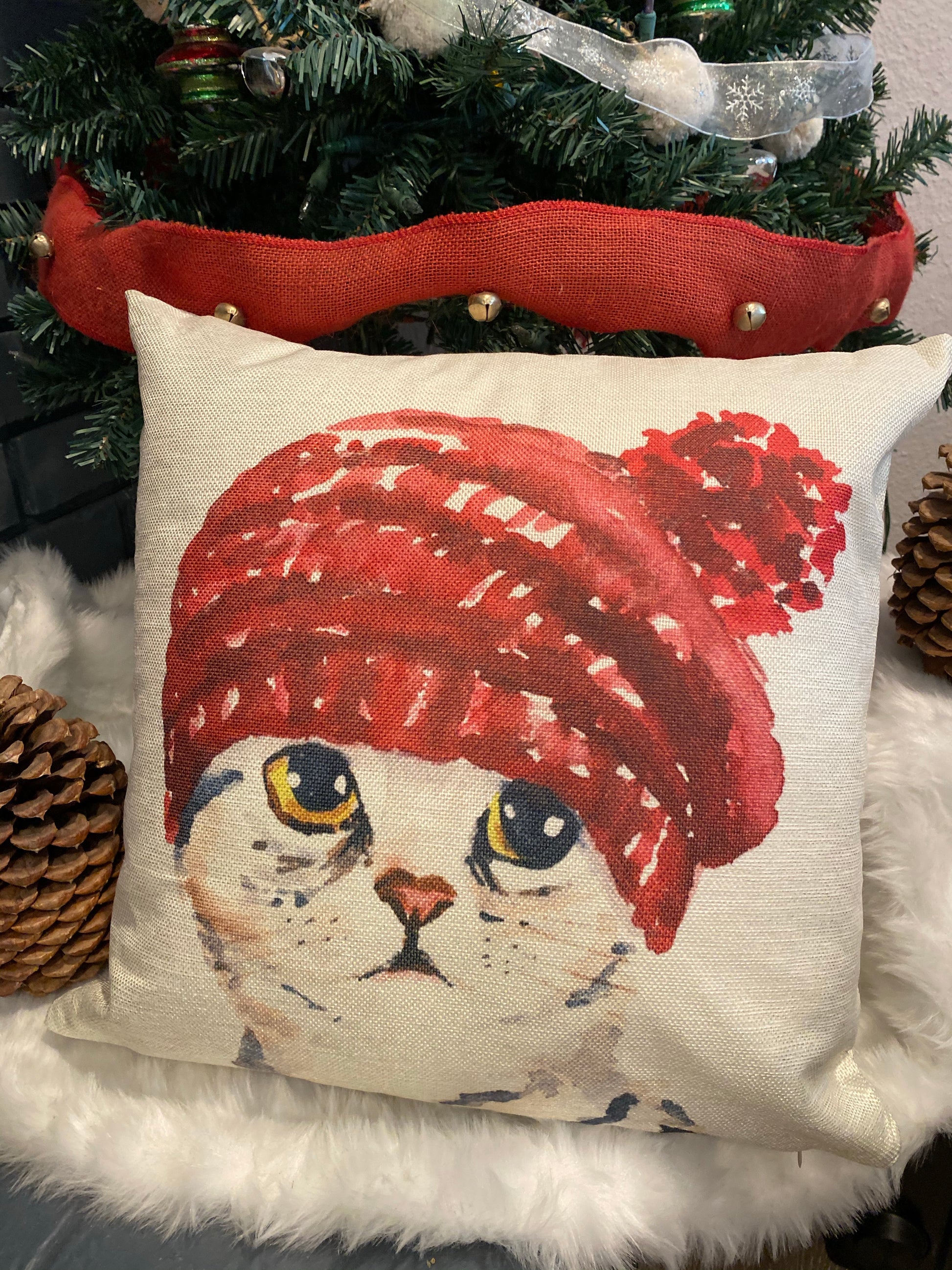 Lovely Tabby Cat With Red Hat Throw Pillow Cover