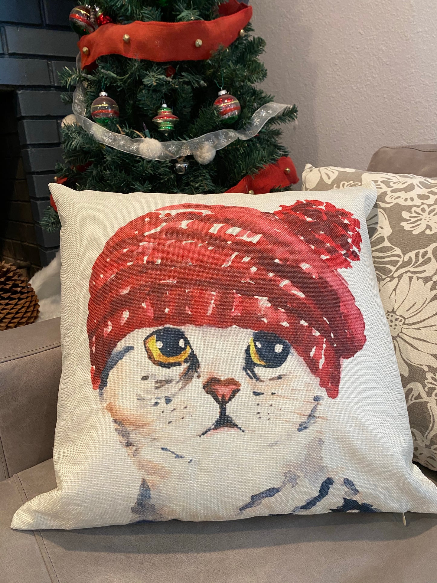 Lovely Tabby Cat With Red Hat Throw Pillow Cover