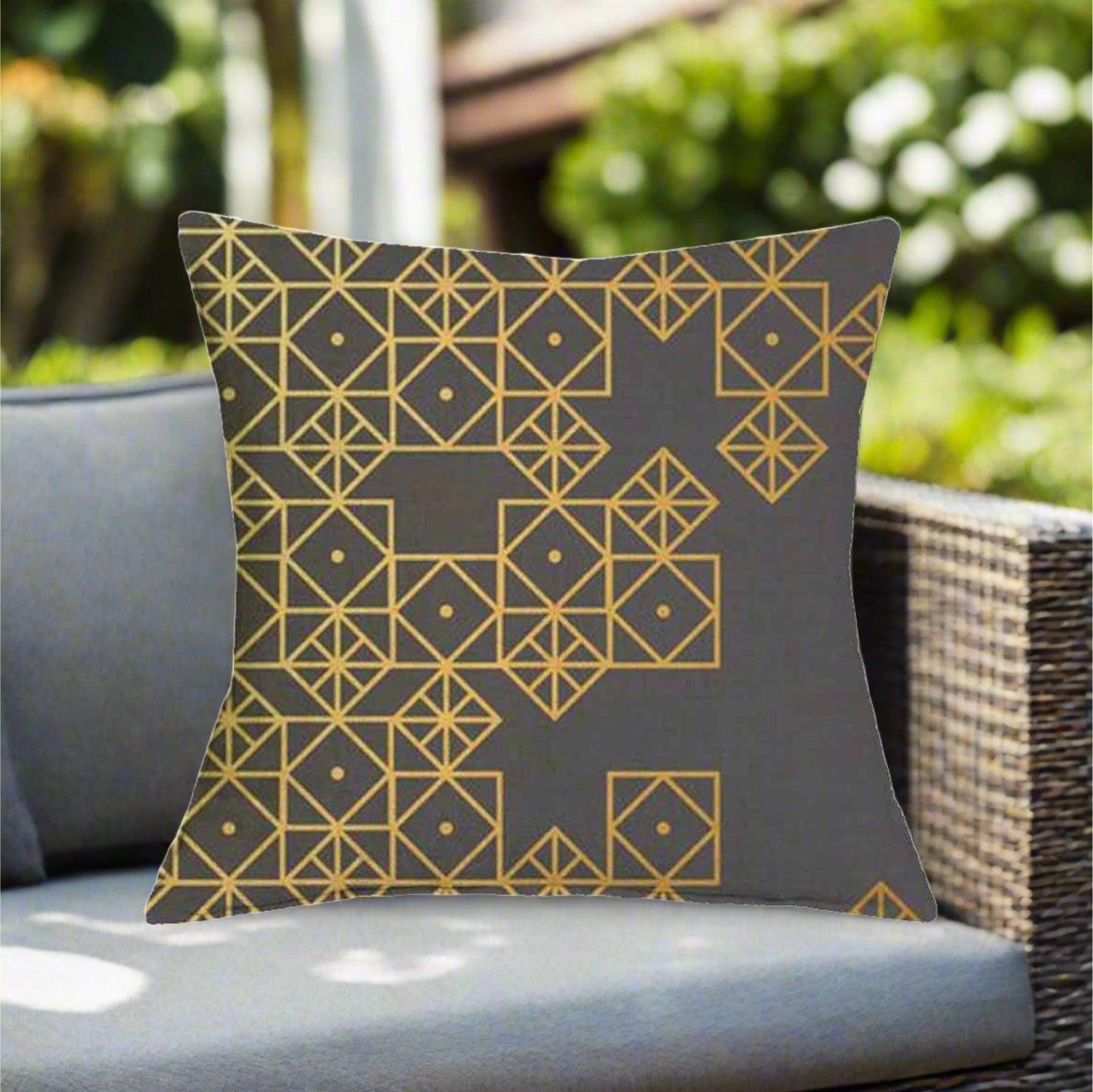 Black and Gold Geometric Graphic Pattern Pillow Cover