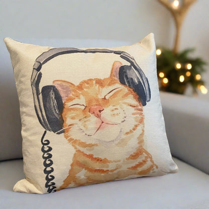Lovely Ginger Cat With Headphone Throw Pillow Cover