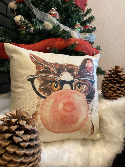 Lovely Tabby Cat With Pink Bubble Throw Pillow Cover