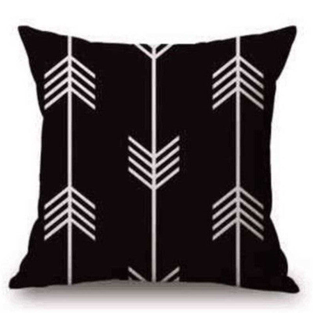 Black and White Arrows Pattern Black Pillowcase